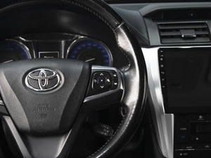 Седан Toyota Camry 2014 года, 1690000 рублей, Омск