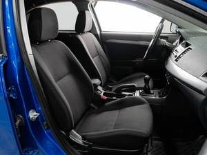 Седан Mitsubishi Lancer 2011 года, 800000 рублей, Тюмень