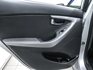 Седан Hyundai Avante 2010 года, 850000 рублей, Красноярск