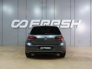 Хетчбэк Volkswagen Golf 2018 года, 1889000 рублей, Воронеж