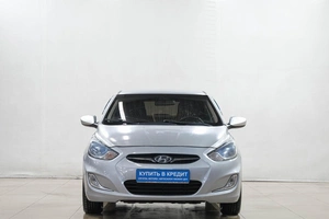 Седан Hyundai Solaris 2011 года, 549000 рублей, Новокузнецк