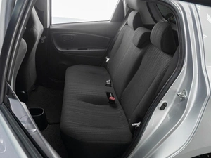 Хетчбэк Toyota Vitz 2017 года, 929000 рублей, Тюмень