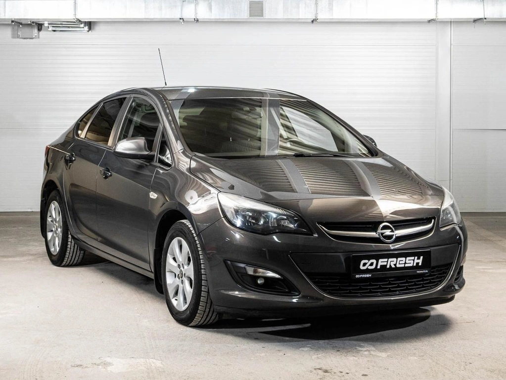 Седан Opel Astra 2014 года, 901000 рублей, Ставрополь