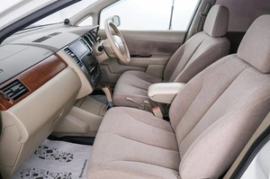 Седан Nissan Tiida Latio 2010 года, 649000 рублей, Красноярск