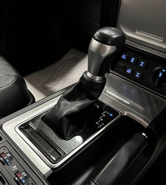 Внедорожник Toyota Land Cruiser Prado 2018 года, 4500000 рублей, Красноярск