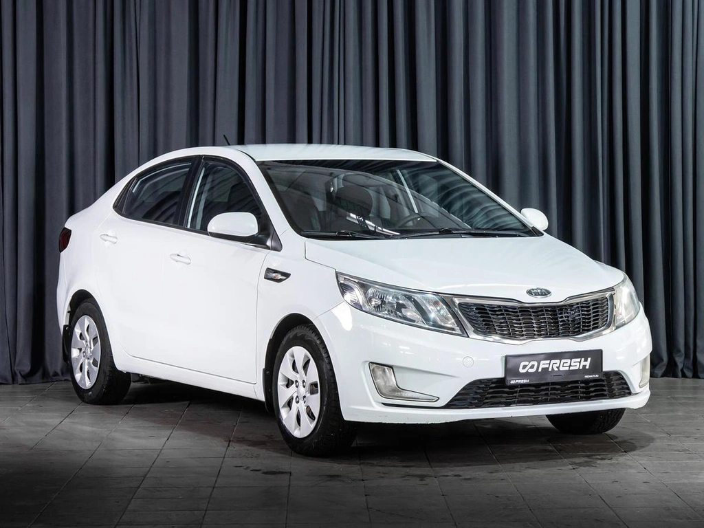 Седан Kia Rio 2012 года, 875000 рублей, Волгоград