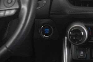 Внедорожник Toyota RAV4 2020 года, 3699000 рублей, Кемерово