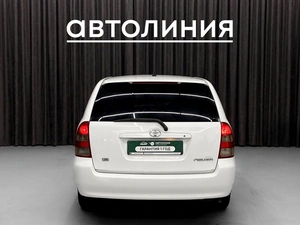 Универсал Toyota Corolla Fielder 2002 года, 630000 рублей, Красноярск