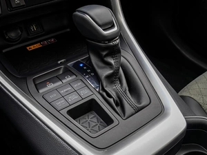 Внедорожник Toyota RAV4 2025 года, 4298000 рублей, Краснодар