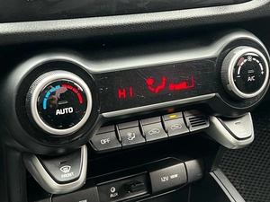 Седан Kia Rio 2018 года, 1425000 рублей, Ижевск