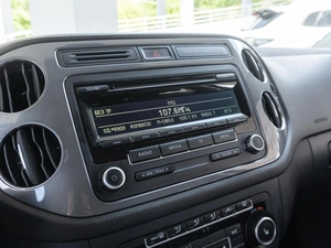 Внедорожник Volkswagen Tiguan 2014 года, 1349000 рублей, Волгоград