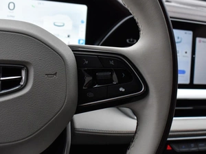 Внедорожник Geely Monjaro 2023 года, 3195000 рублей, Краснодар