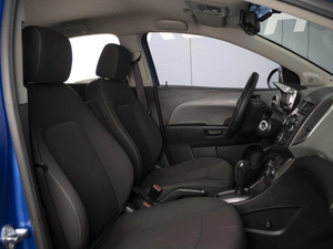 Седан Chevrolet Aveo 2012 года, 775000 рублей, Омск