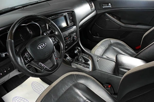 Седан Kia Optima 2011 года, 1019000 рублей, Тюмень