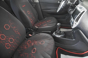 Хетчбэк Hyundai i20 2010 года, 529000 рублей, Кемерово