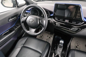 Внедорожник Toyota C-HR 2020 года, 2799000 рублей, Красноярск
