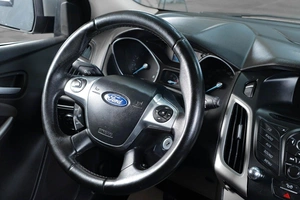 Хетчбэк Ford Focus 2012 года, 749000 рублей, Тюмень
