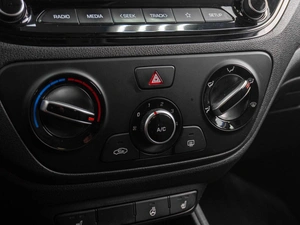 Седан Hyundai Solaris 2020 года, 1719000 рублей, Тюмень