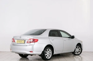Седан Toyota Corolla 2012 года, 939000 рублей, Красноярск
