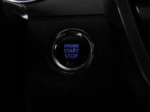 Седан Toyota Camry 2019 года, 3235000 рублей, Минеральные Воды