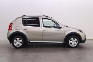 Хэтчбек Renault Sandero 2013 года, 800000 рублей, Брянск