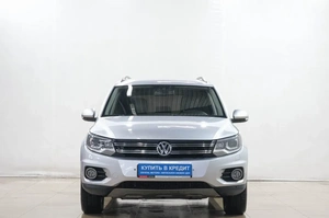 Внедорожник Volkswagen Tiguan 2012 года, 1539000 рублей, Новокузнецк