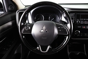 Внедорожник Mitsubishi Outlander 2015 года, 1699000 рублей, Пермь
