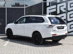 Внедорожник Mitsubishi Outlander 2012 года, 1250000 рублей, Краснодар