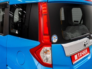 Минивэн Toyota Roomy 2019 года, 1075000 рублей, Красноярск