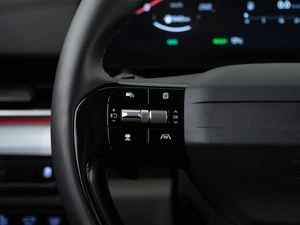 Минивэн Kia Carnival 2025 года, 6098999 рублей, Москва