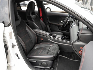 Седан Mercedes-benz CLA-класс 2019 года, 3250000 рублей, Краснодар