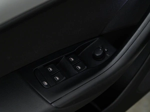 Внедорожник Audi Q3 2015 года, 2125444 рублей, Москва