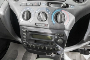 Хетчбэк Toyota Vitz 2000 года, 349000 рублей, Барнаул