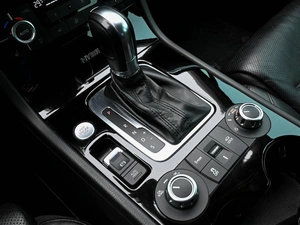 Внедорожник Volkswagen Touareg 2011 года, 2050000 рублей, Волгоград