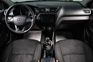 Седан Kia Rio 2011 года, 919000 рублей, Сургут