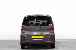 Минивэн Honda Freed 2015 года, 1349000 рублей, Барнаул