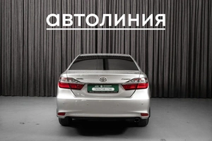 Седан Toyota Camry 2015 года, 1749000 рублей, Красноярск