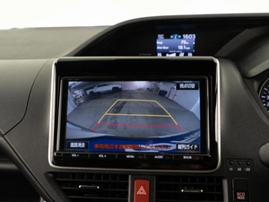 Минивэн Toyota Esquire 2018 года, 2457077 рублей, Москва