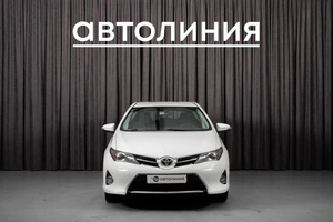 Хетчбэк Toyota Auris 2013 года, 1150000 рублей, Красноярск