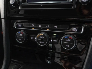 Хетчбэк Volkswagen Golf 2013 года, 1339000 рублей, Тюмень