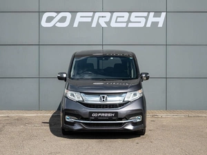 Минивэн Honda Stepwgn Spada 2017 года, 1990000 рублей, Краснодар