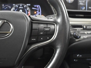 Седан Lexus ES 2018 года, 3463100 рублей, Казань