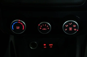 Хетчбэк Kia Rio 2017 года, 959000 рублей, Омск