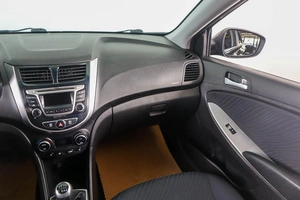 Седан Hyundai Solaris 2016 года, 869000 рублей, Пермь