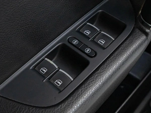 Внедорожник Volkswagen Touareg 2016 года, 3325000 рублей, Краснодар