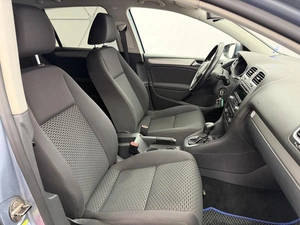 Хетчбэк Volkswagen Golf 2011 года, 673000 рублей, Орёл