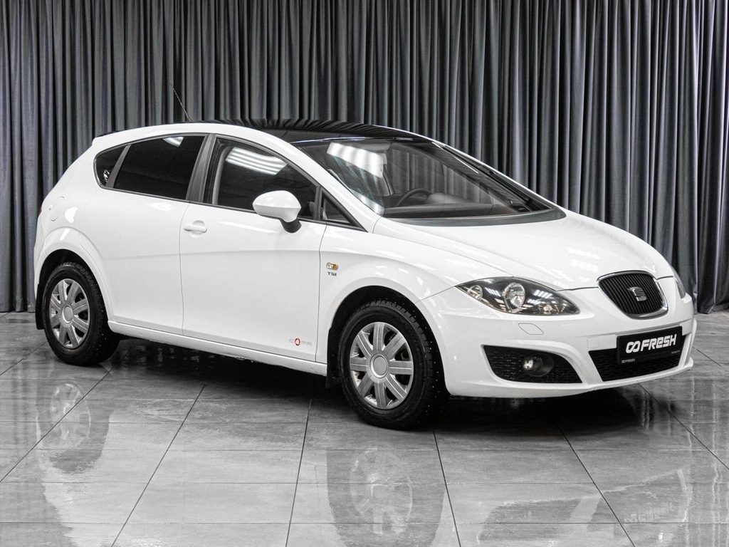 Хетчбэк SEAT Leon 2012 года, 659000 рублей, Тюмень