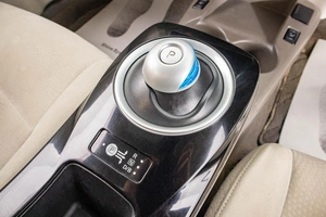 Хетчбэк Nissan Leaf 2013 года, 939000 рублей, Барнаул