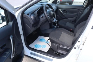 Седан Renault Logan 2019 года, 1160000 рублей, Мирное