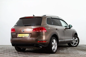 Внедорожник Volkswagen Touareg 2011 года, 1749000 рублей, Сургут